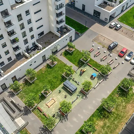Apartament City View West Bulgarska By Renters Lägenhet *
